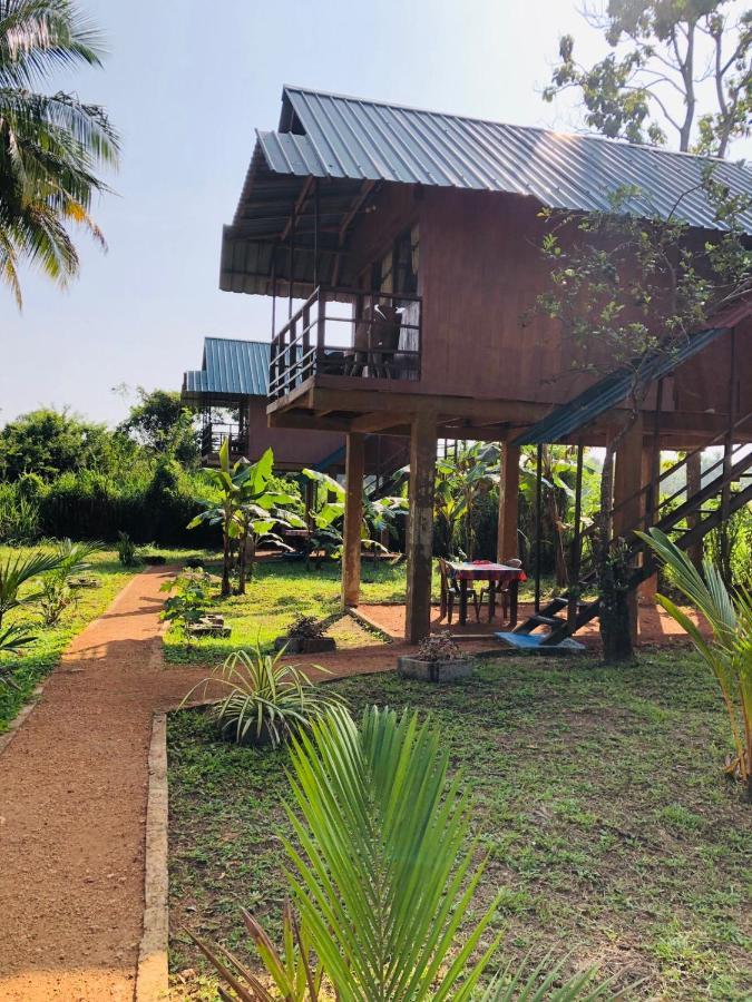 Sigiriya Paddy Field Hut Villa Exteriör bild